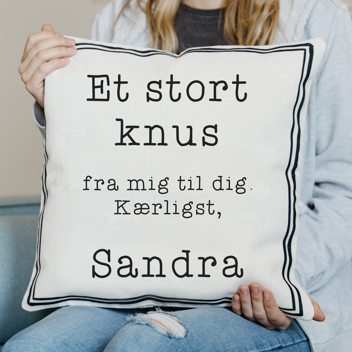 Pudebetræk med ramme og tekst