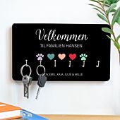 Personligt nøglebræt med symboler og navne