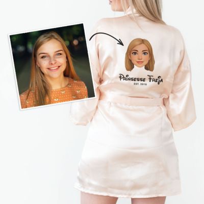Tegneserie af dig selv Satin Morgenkåbe med foto og navn