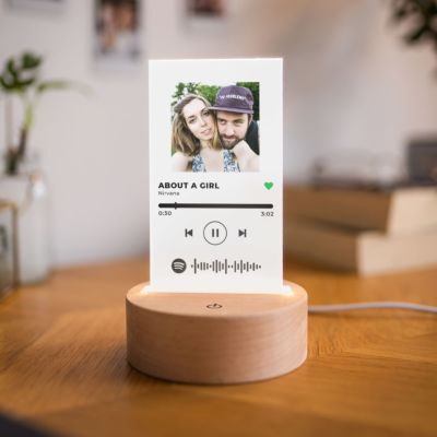 LED-lampe med billede og sangtitel