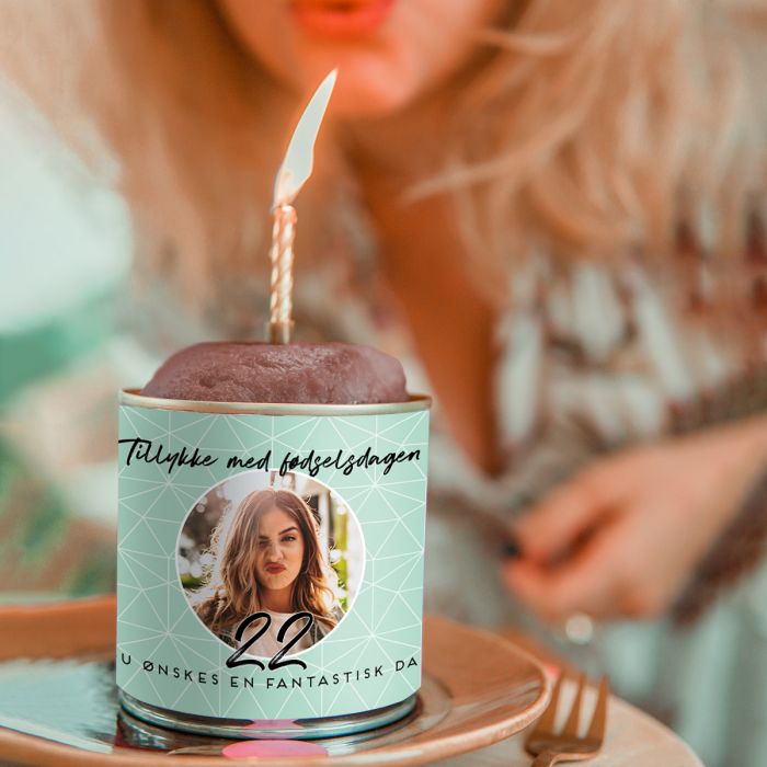 Fødselsdagskage på dåse main product photo