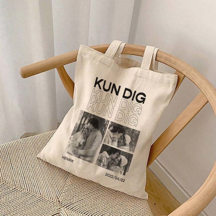 Personliggjort jutepose med sort-hvide fotos og tekst