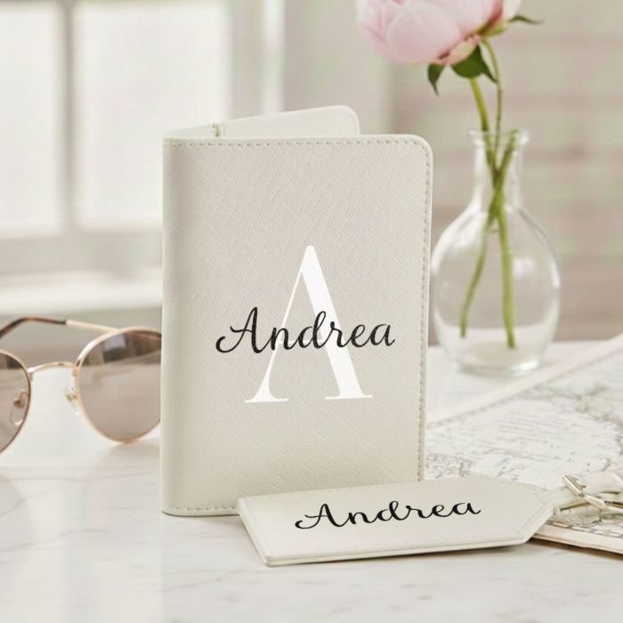 Personlig pasholder og bagagetag med monogram