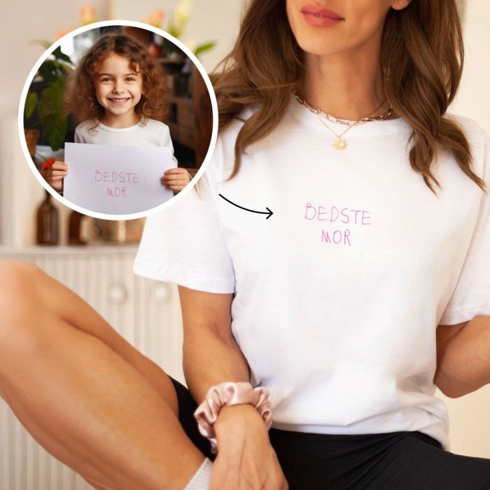 Personlig T-shirt med din tegning på forsiden