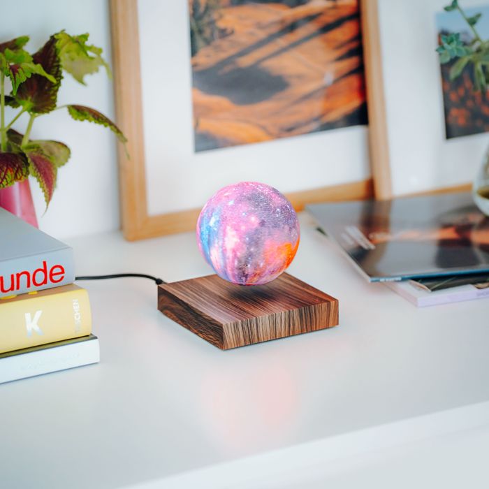 Svævende Kosmos Lampe