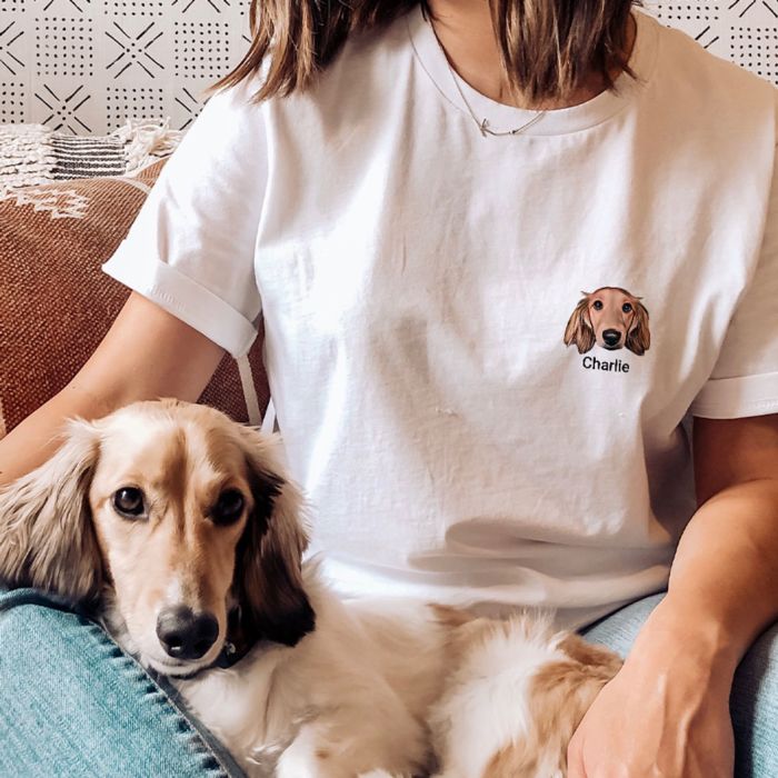 Personlig T-shirt med dit kæledyr som comic-stil