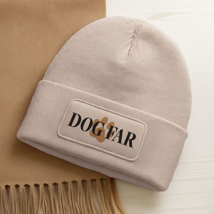 Personlig hue med symbol og tekst