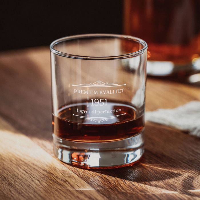 Whiskyglas med årstal gravering