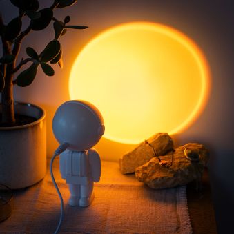 Astronautlampe med solnedgang