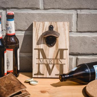 Personaliseret Vægoplukker med monogram