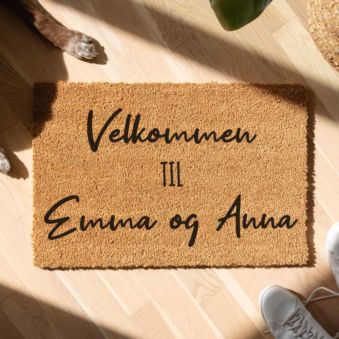 Personlig kokosdørmåtte med tekst