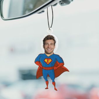 Personligt Superhero dufttræ med ansigt