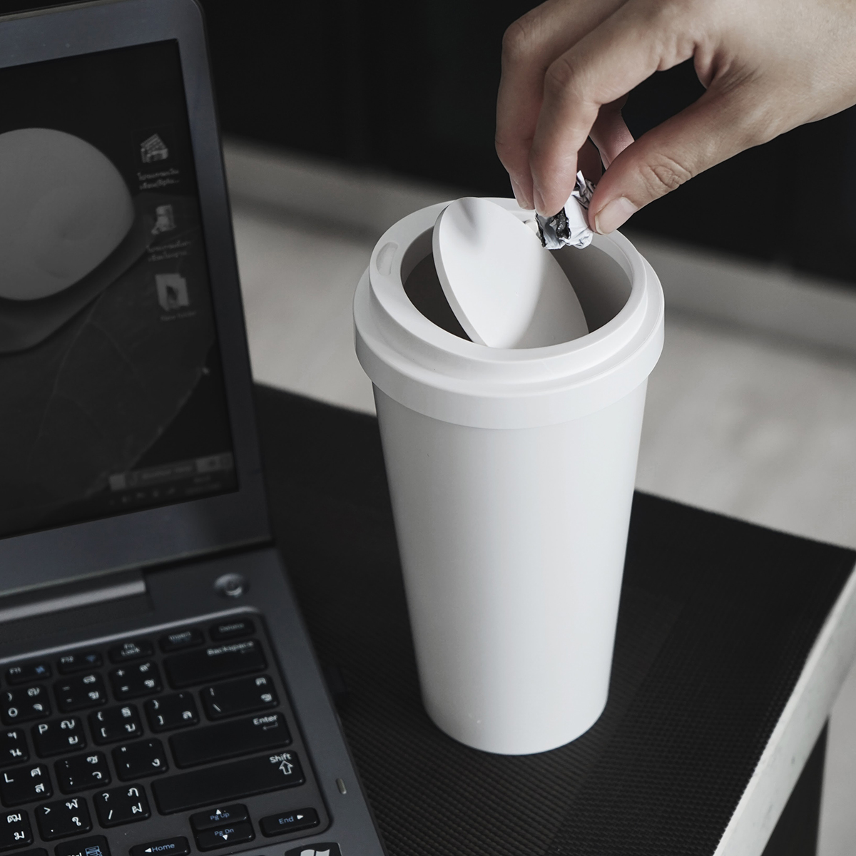 Mini skraldespand i kaffekrus design