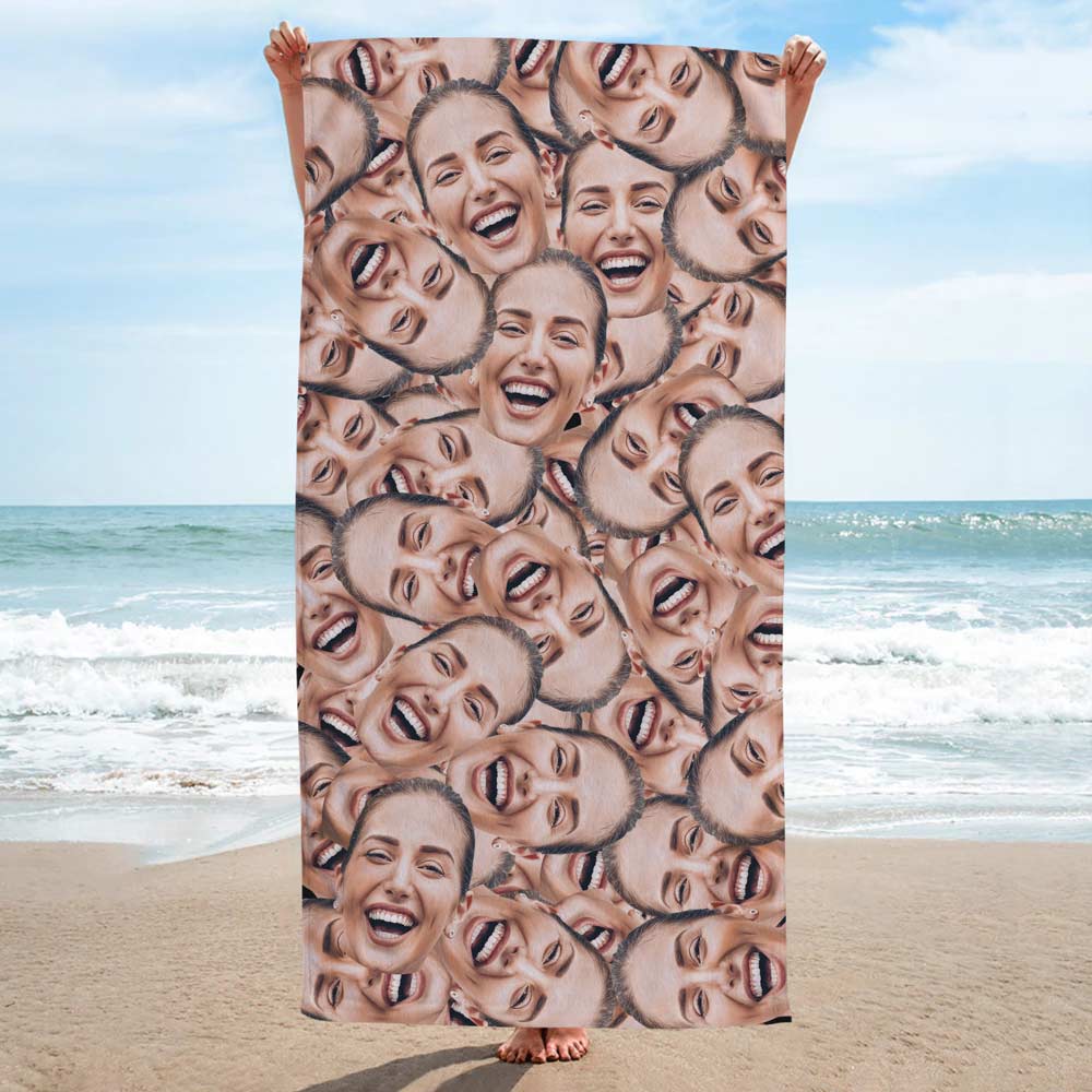 Håndklæde med multi-ansigt motiv